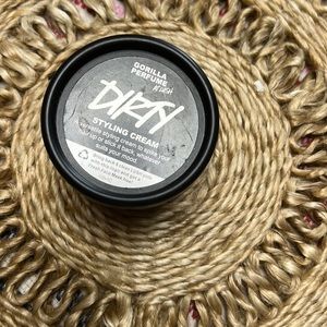 Lush :: Dirty Styling Cream